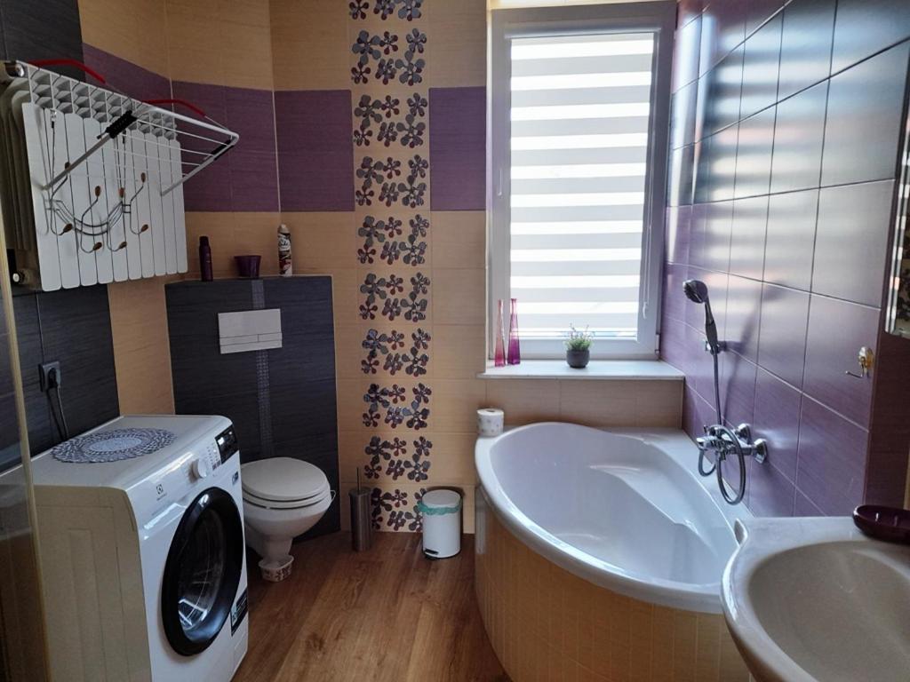 Tu Sie Spi Apartment Bodzentyn Bagian luar foto