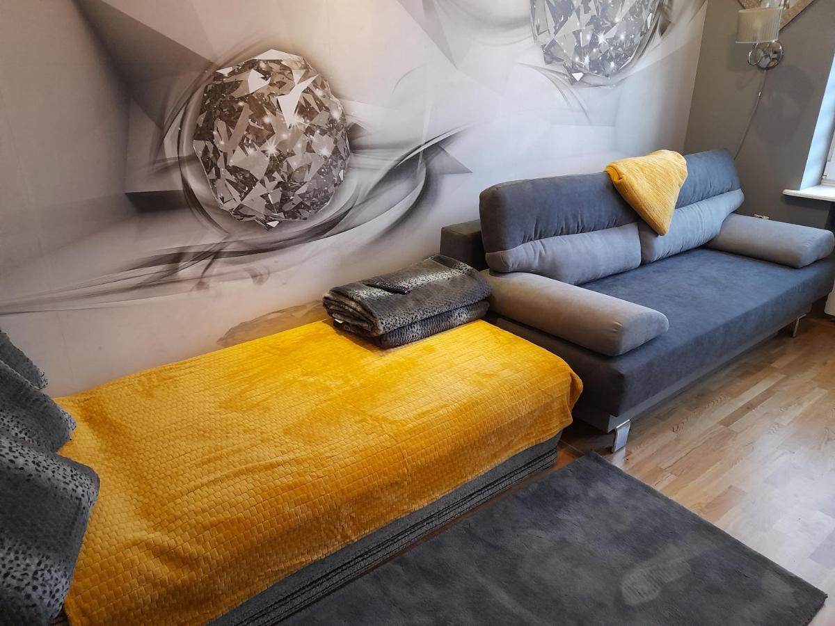 Tu Sie Spi Apartment Bodzentyn Bagian luar foto