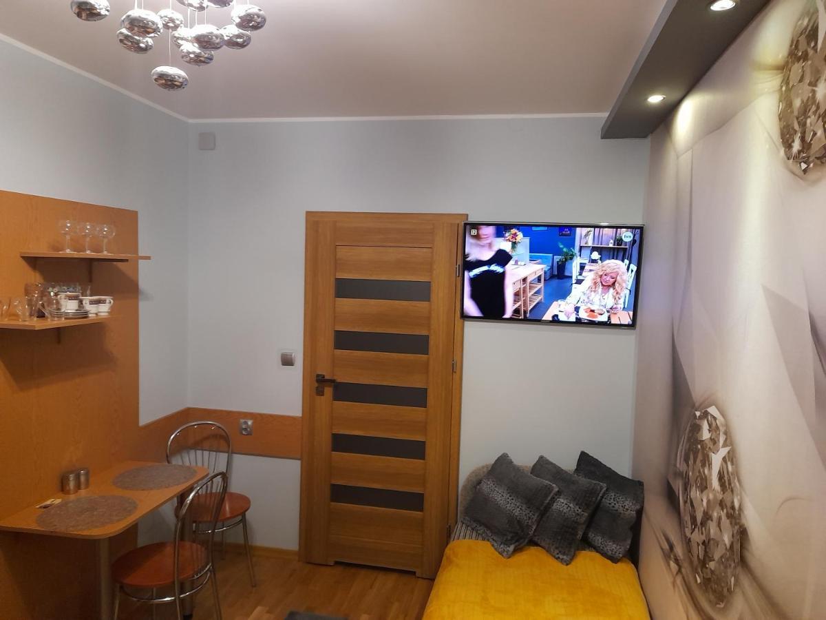 Tu Sie Spi Apartment Bodzentyn Bagian luar foto