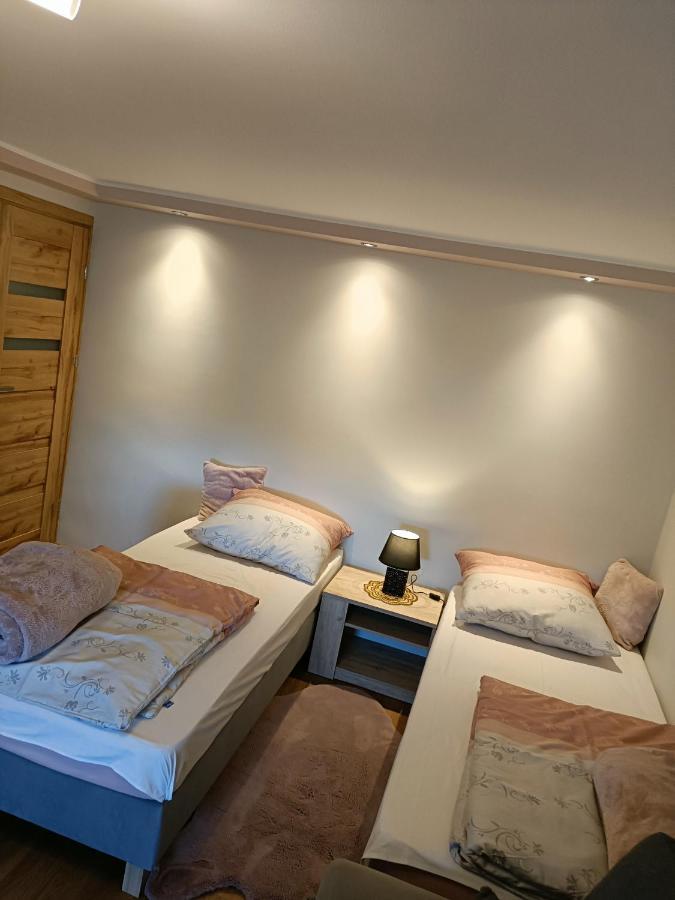 Tu Sie Spi Apartment Bodzentyn Bagian luar foto